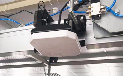 配置靈活RFID閱讀器UR6258應用于工業產線